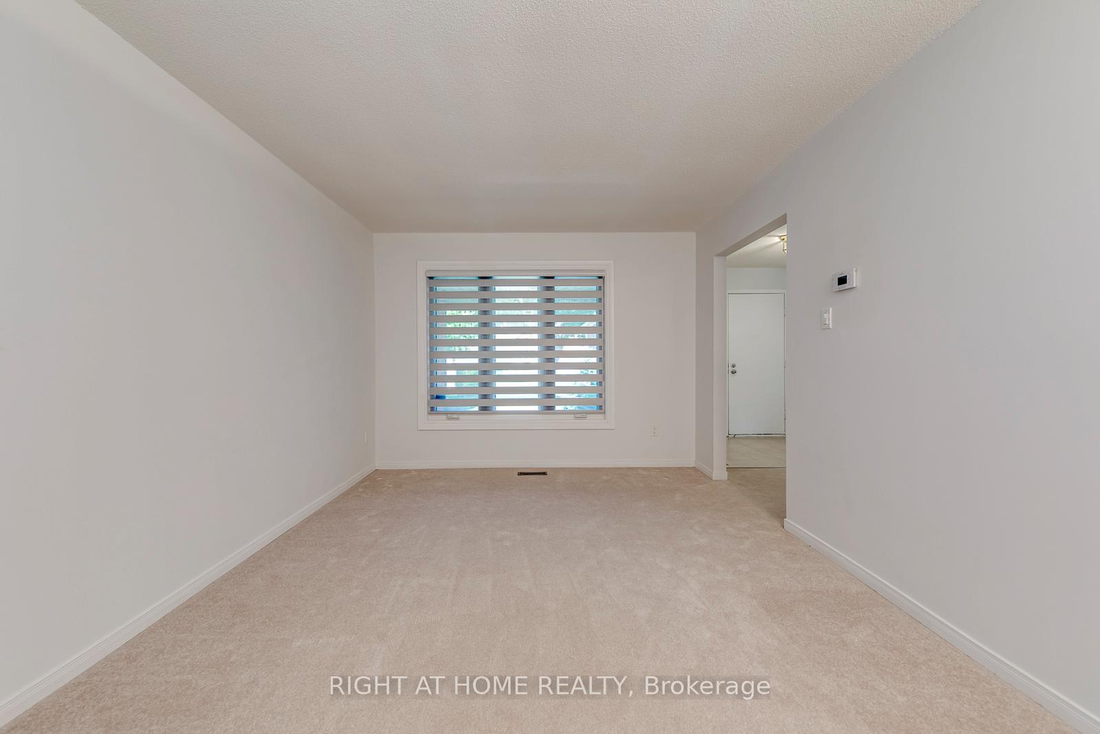 Photo 6 of 17 Nickel Crescent, Brampton, Westgate — HOMEH