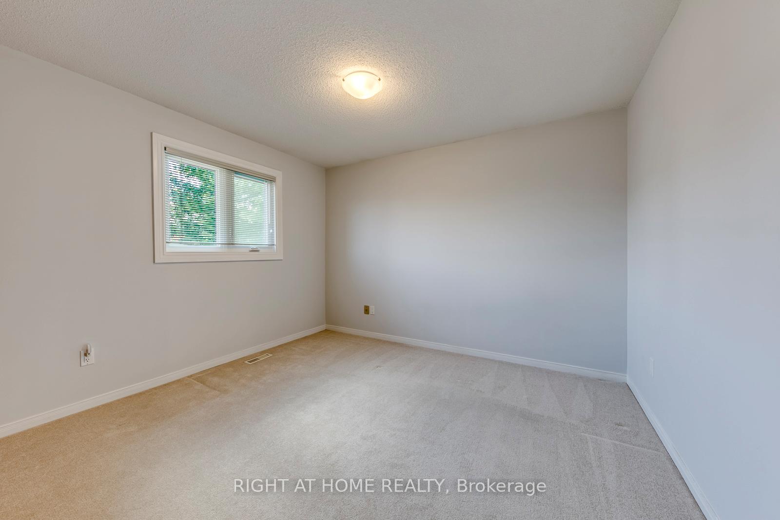 Photo 26 of 17 Nickel Crescent, Brampton, Westgate — HOMEH