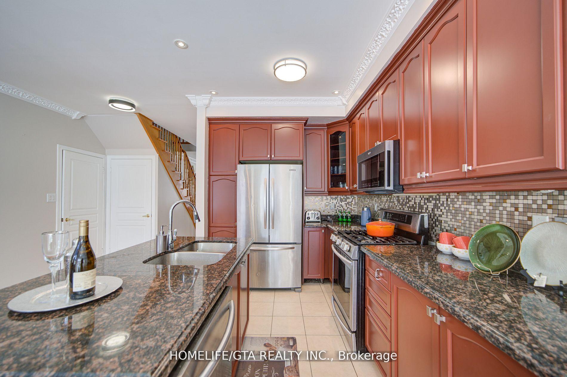 Photo 13 of 107 Geddington Crescent, Markham, Box Grove — HOMEH
