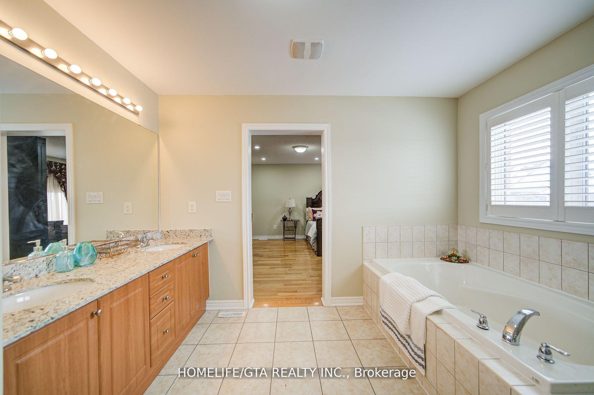 Photo 22 of 107 Geddington Crescent, Markham, Box Grove — HOMEH