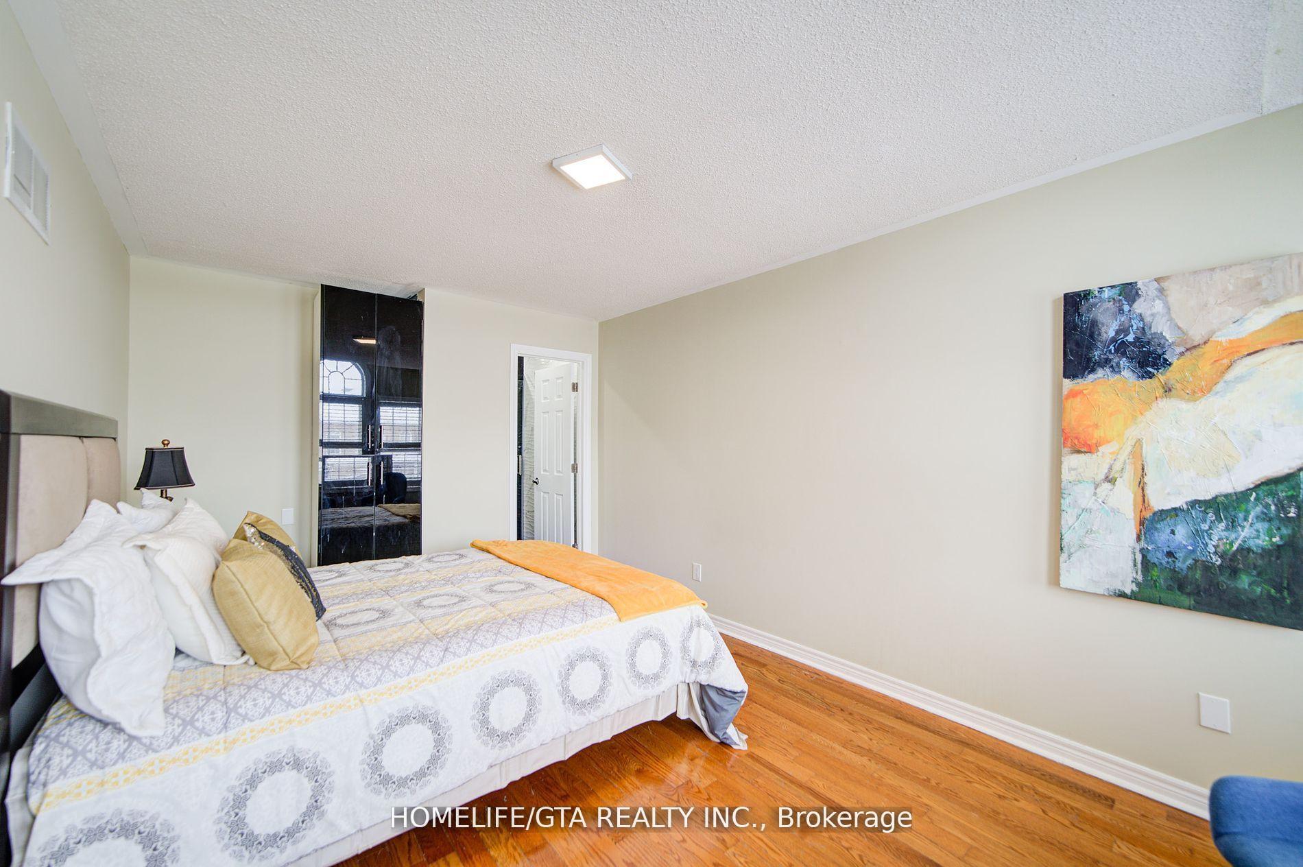 Photo 32 of 107 Geddington Crescent, Markham, Box Grove — HOMEH