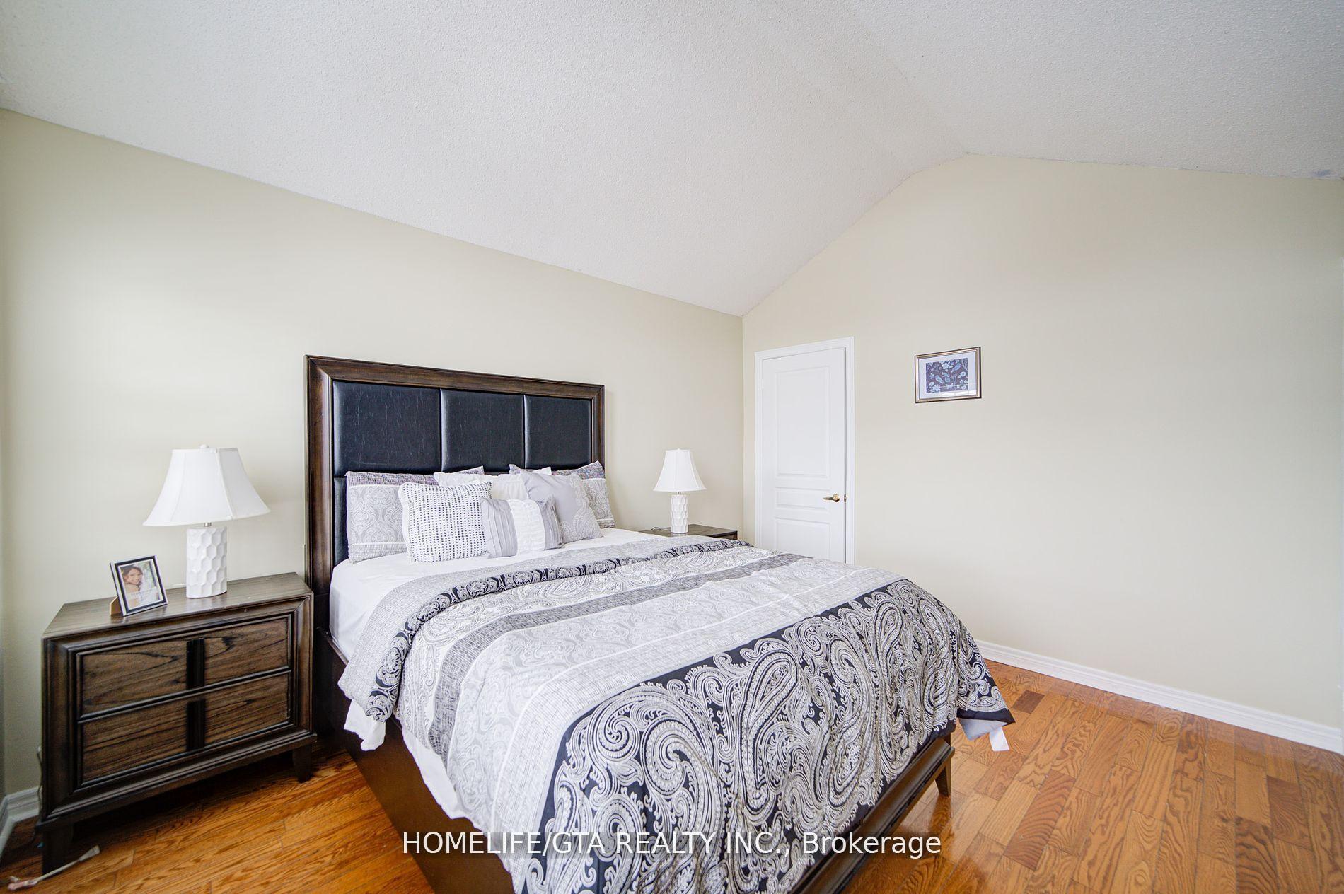 Photo 31 of 107 Geddington Crescent, Markham, Box Grove — HOMEH