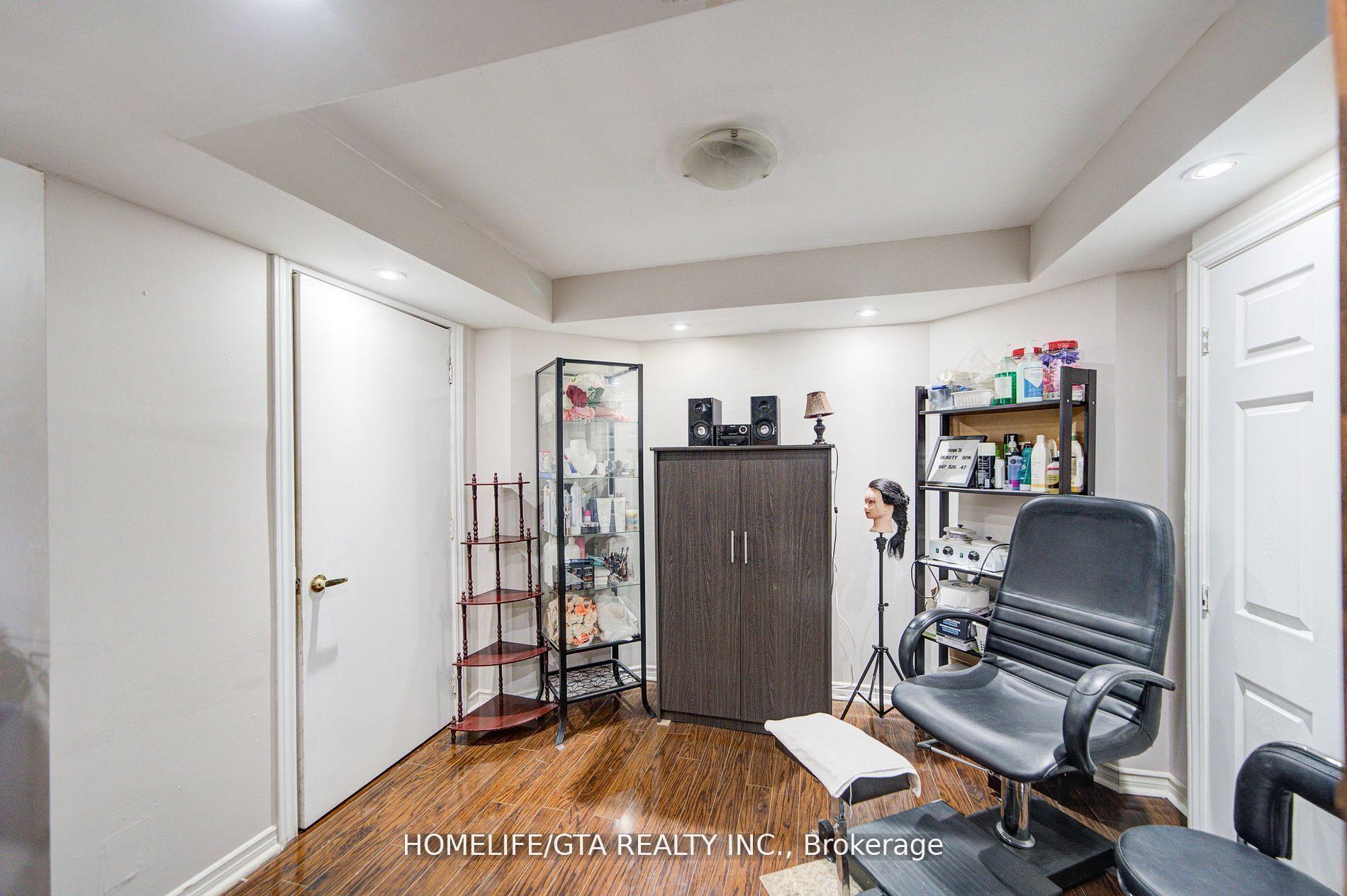 Photo 38 of 107 Geddington Crescent, Markham, Box Grove — HOMEH