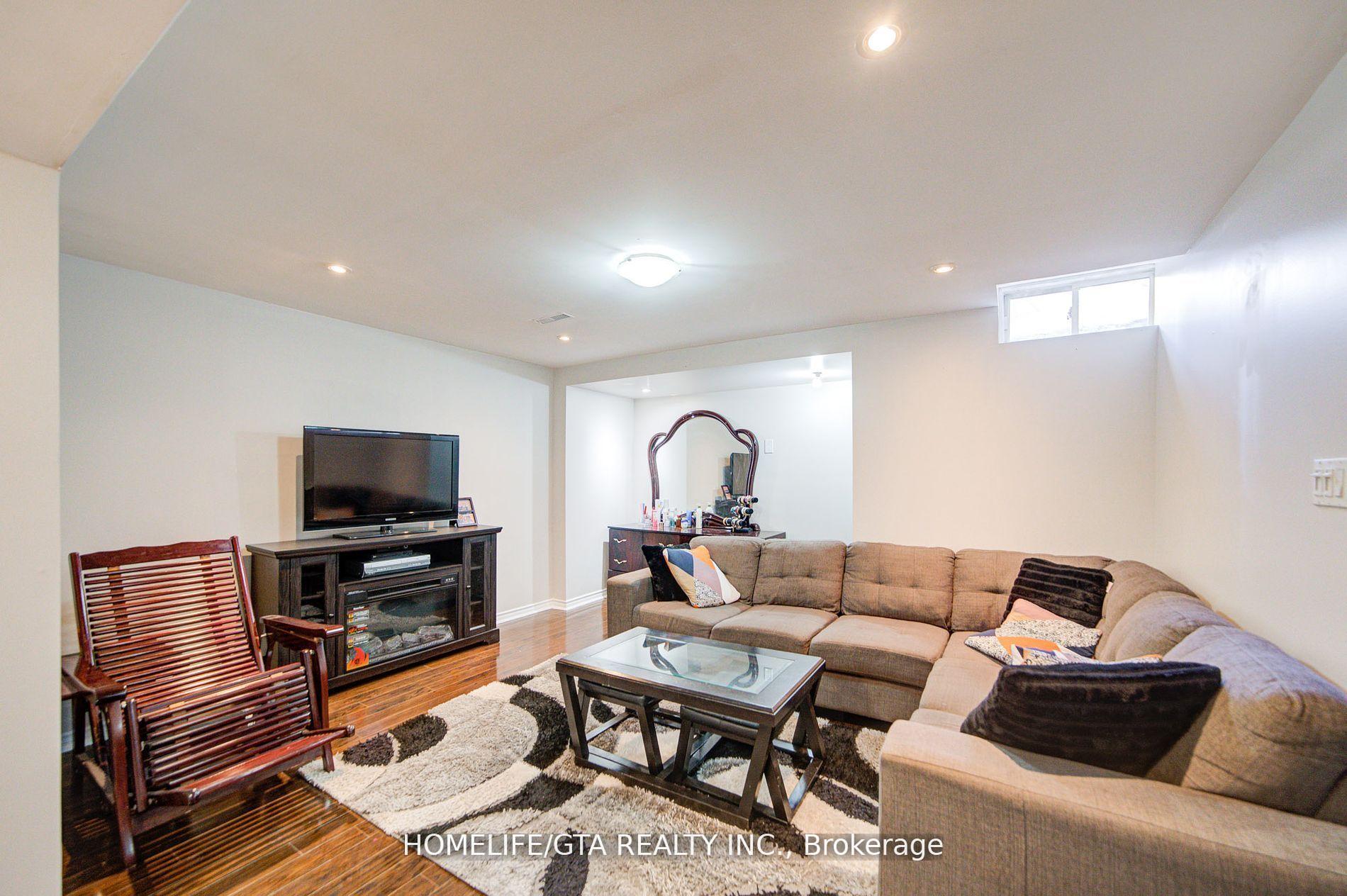 Photo 41 of 107 Geddington Crescent, Markham, Box Grove — HOMEH