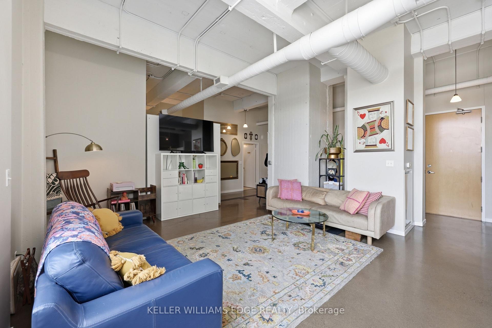 Photo 8 of Unit 307, 410 King Street W, Kitchener, City Commercial Core — HOMEH