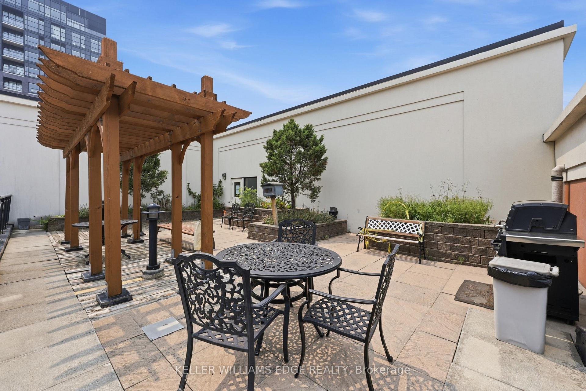 Photo 19 of Unit 307, 410 King Street W, Kitchener, City Commercial Core — HOMEH