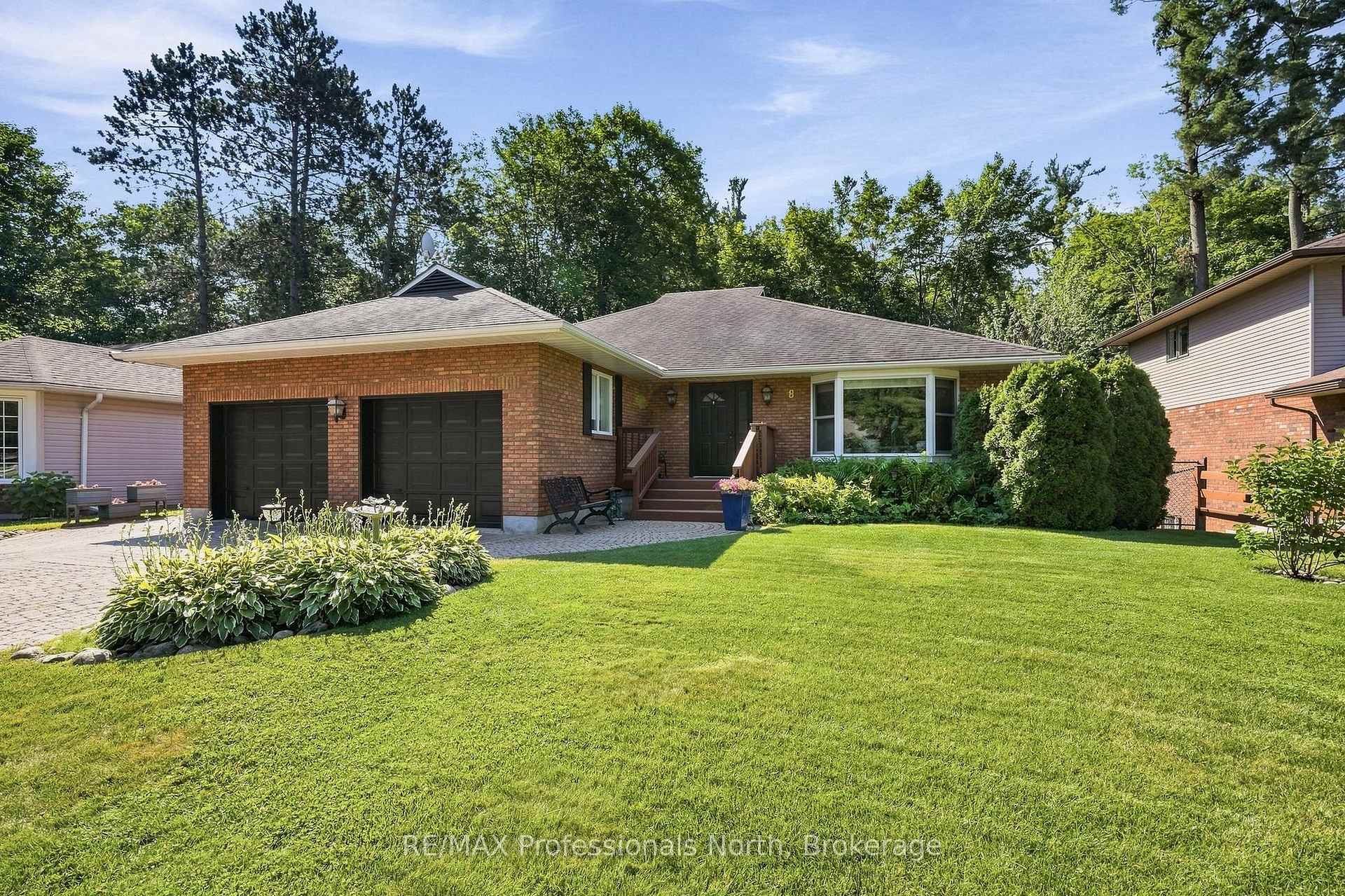 Photo 5 of 8 Palmer Court, Bracebridge, Macaulay — HOMEH