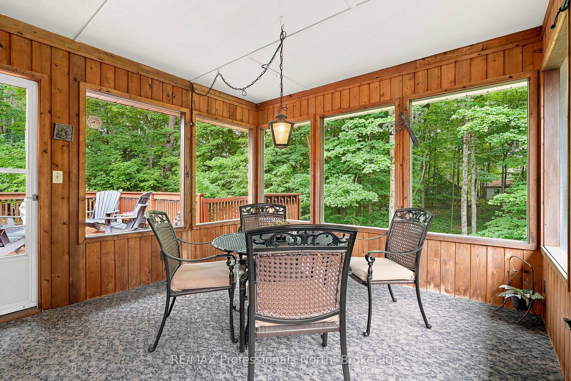Photo 17 of 8 Palmer Court, Bracebridge, Macaulay — HOMEH
