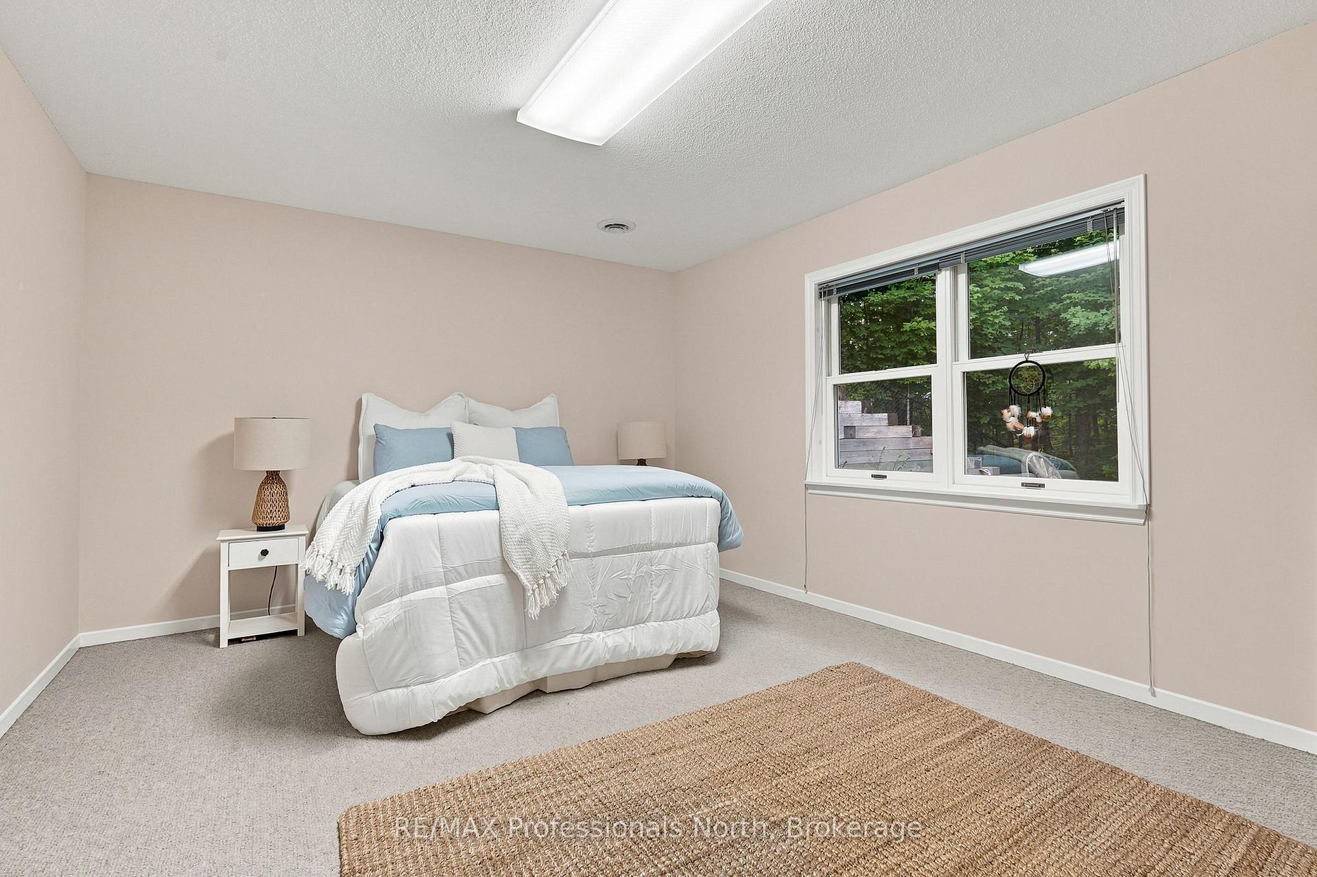 Photo 39 of 8 Palmer Court, Bracebridge, Macaulay — HOMEH
