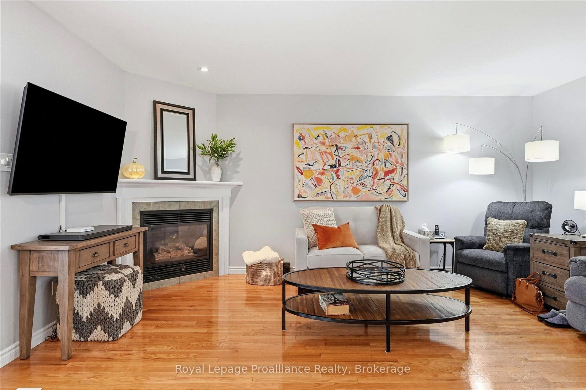 Photo 9 of 2979 Jennifer Drive, Peterborough, Northcrest Ward 5 — HOMEH