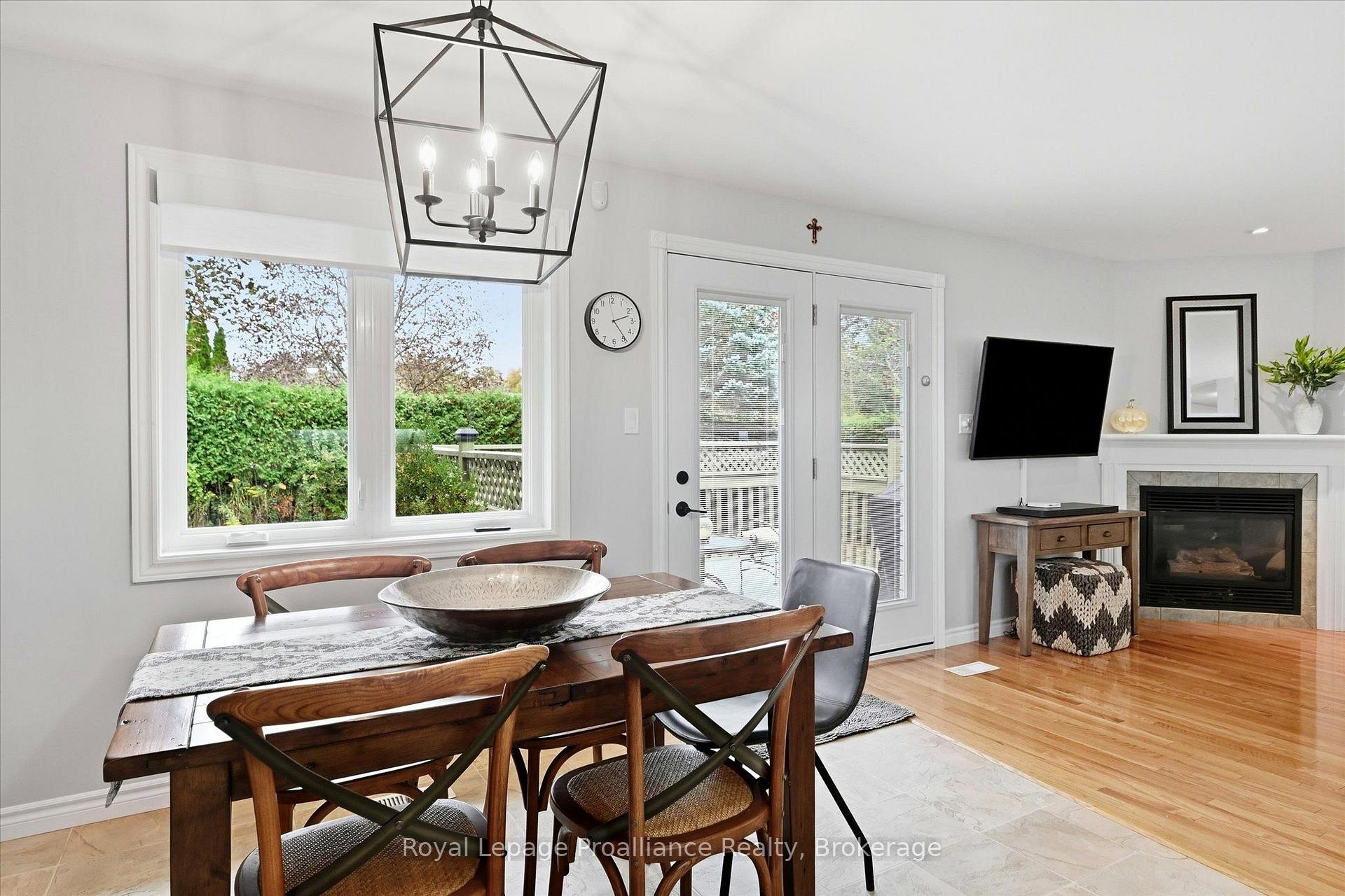 Photo 18 of 2979 Jennifer Drive, Peterborough, Northcrest Ward 5 — HOMEH