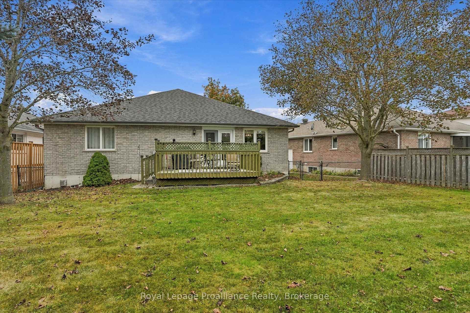 Photo 23 of 2979 Jennifer Drive, Peterborough, Northcrest Ward 5 — HOMEH