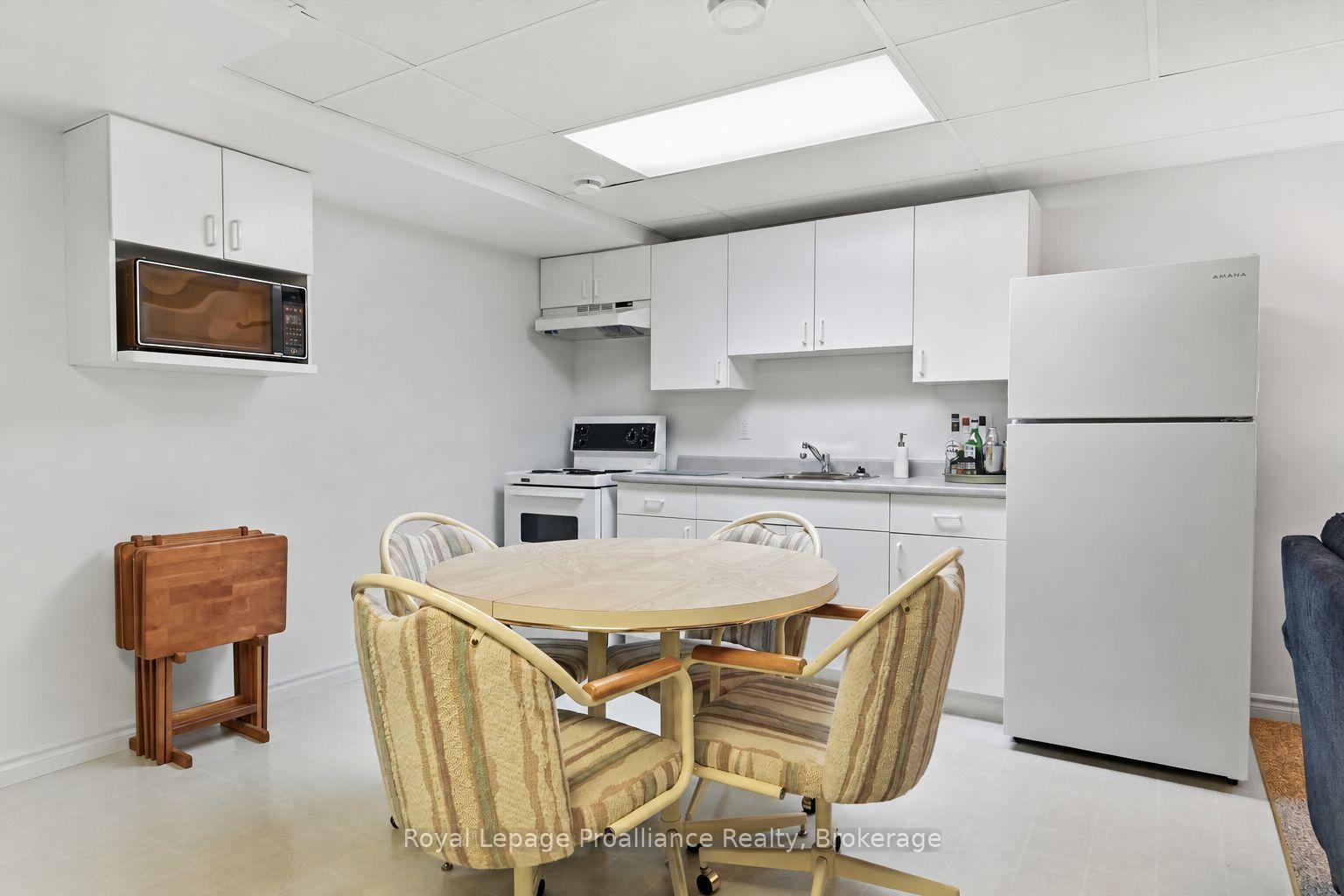 Photo 36 of 2979 Jennifer Drive, Peterborough, Northcrest Ward 5 — HOMEH