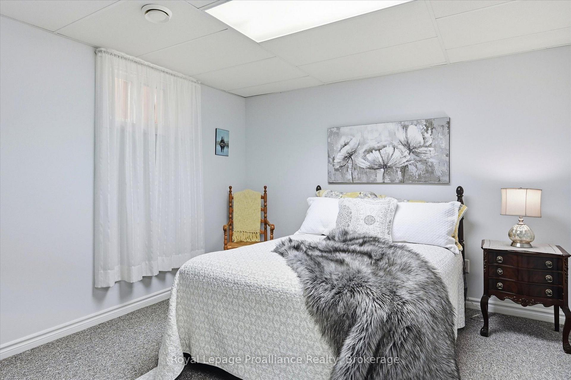 Photo 37 of 2979 Jennifer Drive, Peterborough, Northcrest Ward 5 — HOMEH