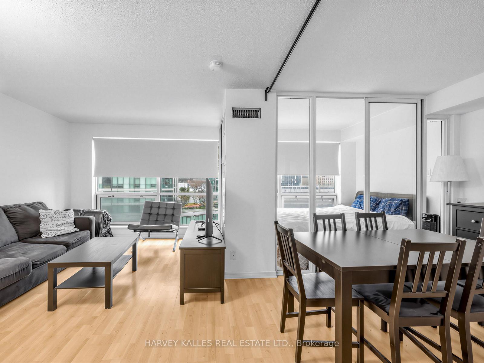 Photo 11 of Unit 705, 10 Yonge Street, Toronto, Waterfront Communities — HOMEH