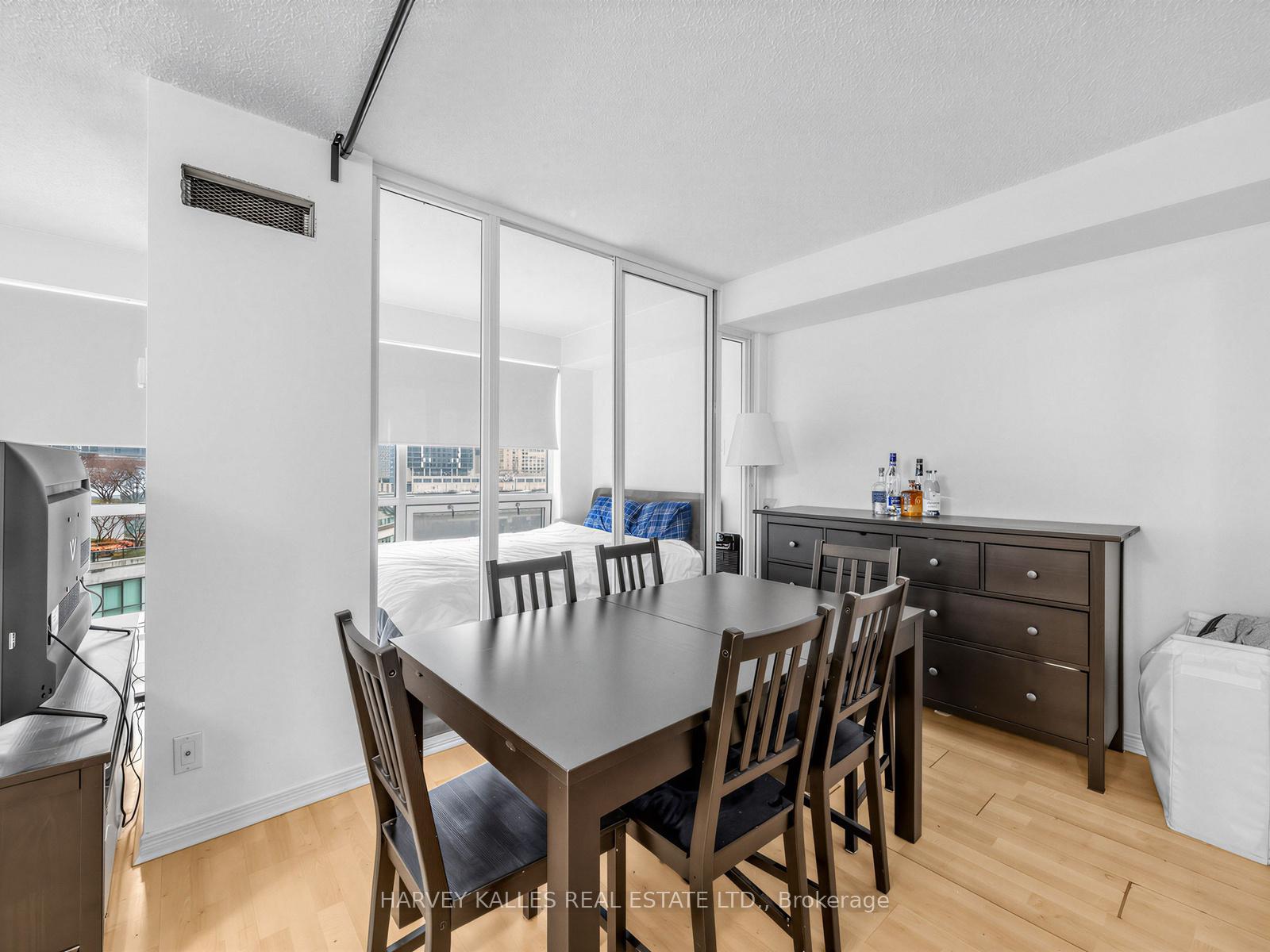 Photo 14 of Unit 705, 10 Yonge Street, Toronto, Waterfront Communities — HOMEH