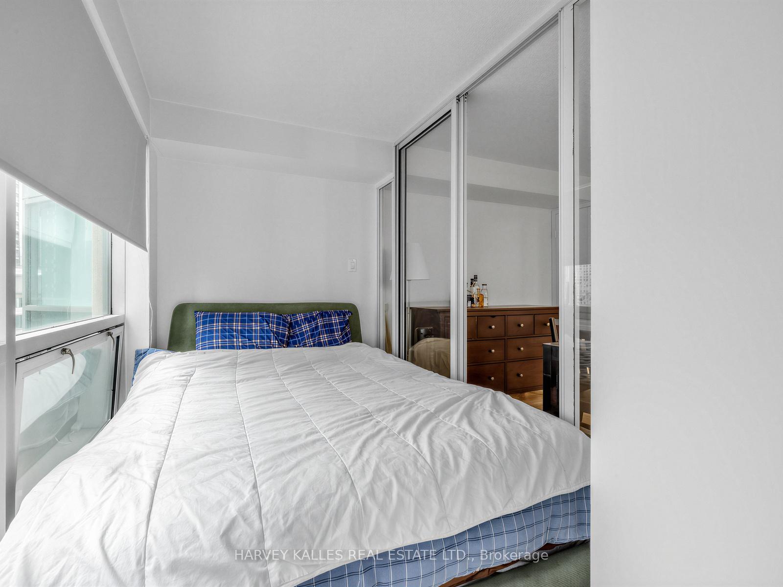 Photo 22 of Unit 705, 10 Yonge Street, Toronto, Waterfront Communities — HOMEH