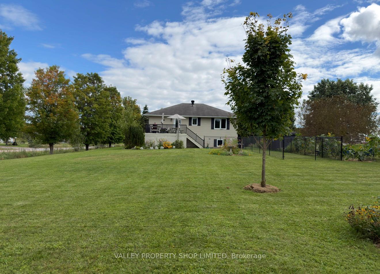 Photo 2 of 10 Kirk Court, North Algona Wilberforce, North Algona/Wilberforce Twp — HOMEH