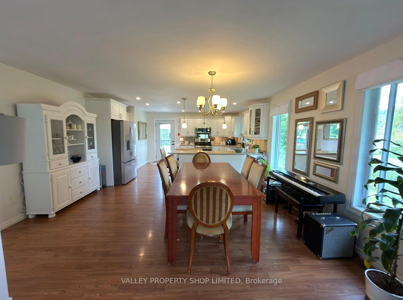 Photo 7 of 10 Kirk Court, North Algona Wilberforce, North Algona/Wilberforce Twp — HOMEH