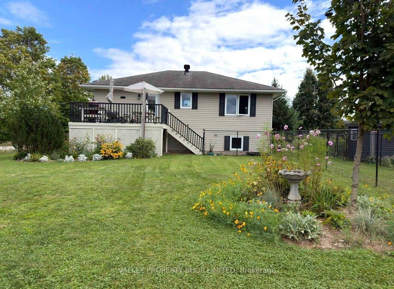 Photo 21 of 10 Kirk Court, North Algona Wilberforce, North Algona/Wilberforce Twp — HOMEH