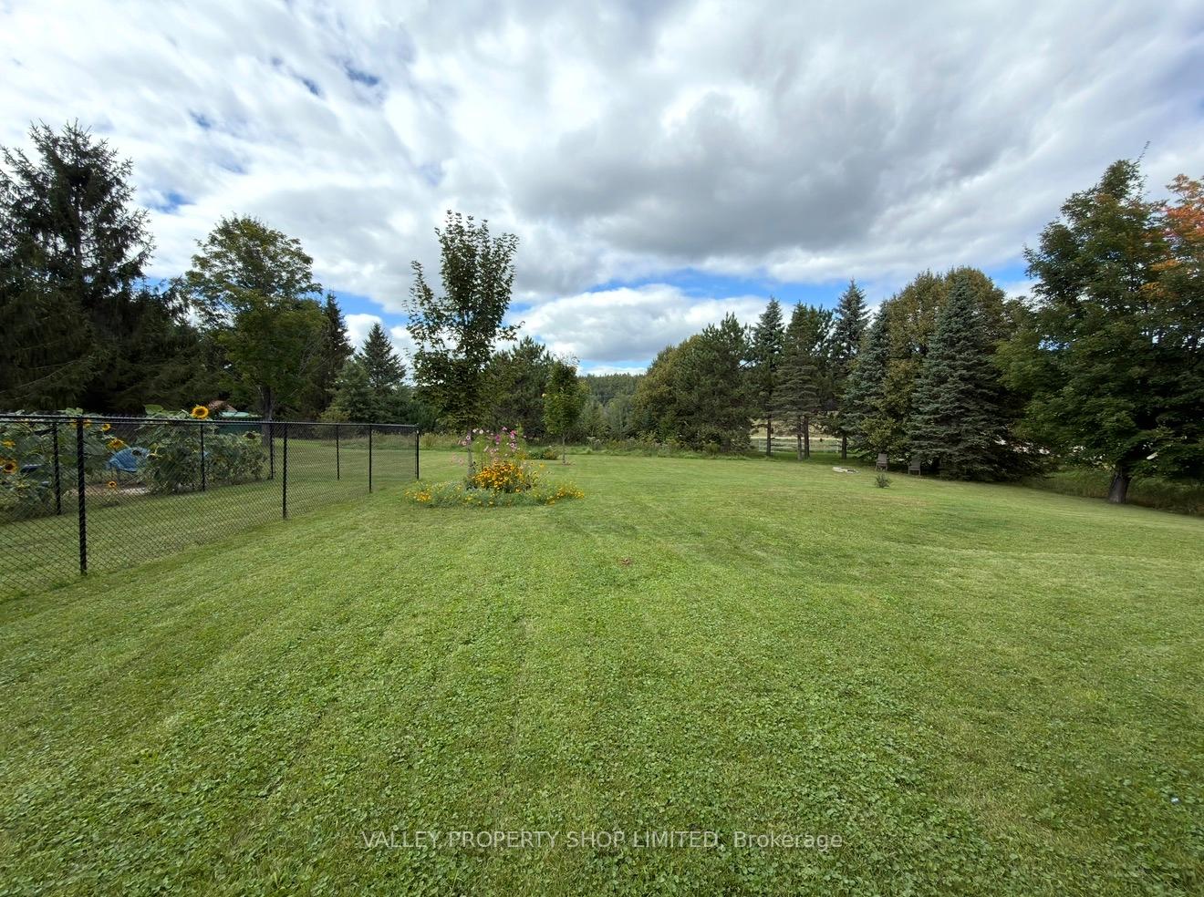 Photo 23 of 10 Kirk Court, North Algona Wilberforce, North Algona/Wilberforce Twp — HOMEH