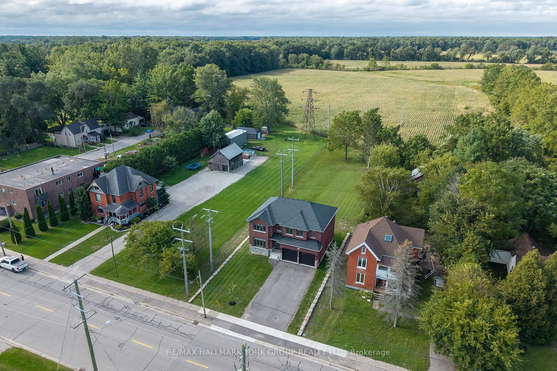 Photo 4 of 178 Graham Street, West Elgin, West Lorne — HOMEH