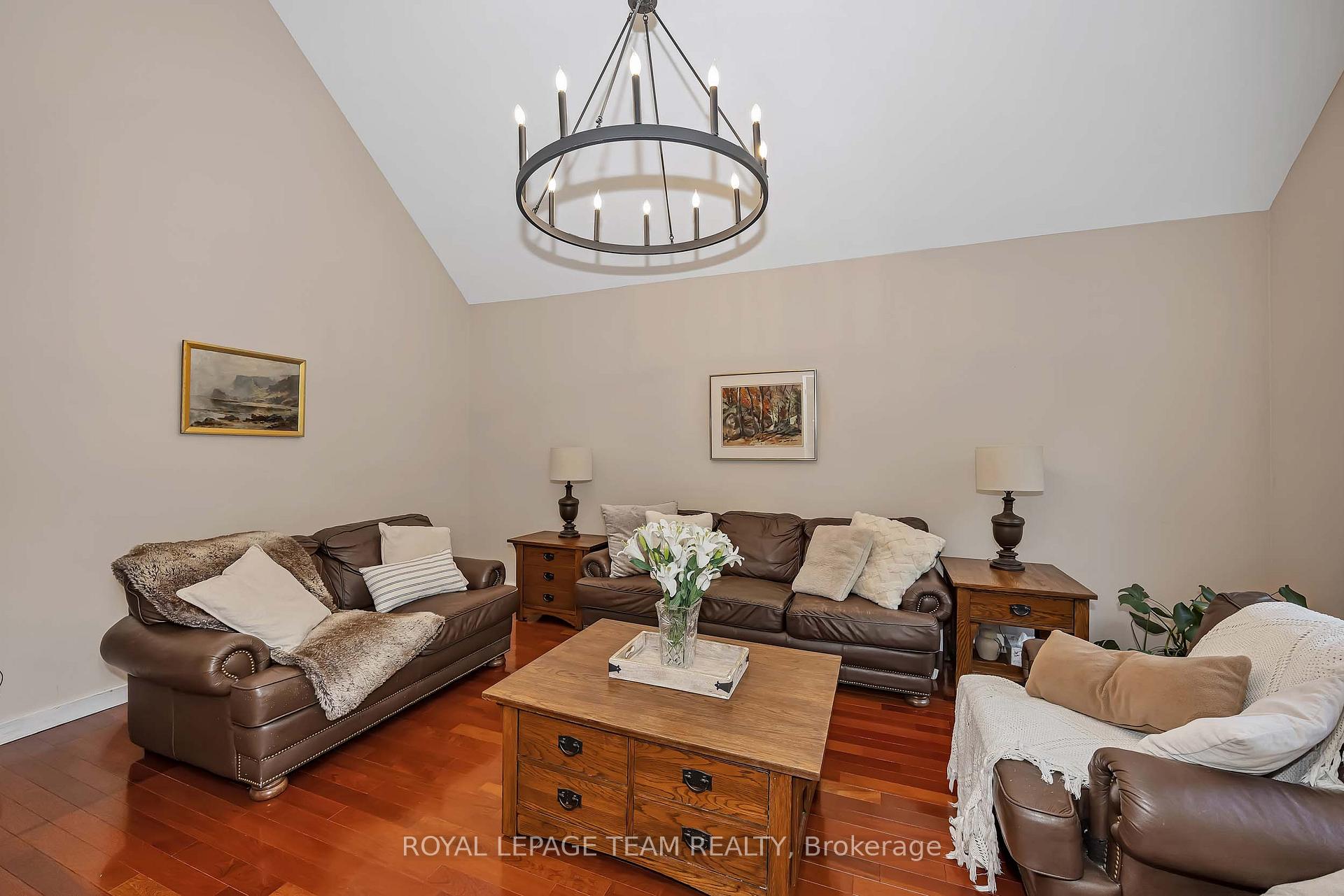 Photo 12 of 104 Sol Lane, Ottawa, Fitzroy Ward (South East) — HOMEH