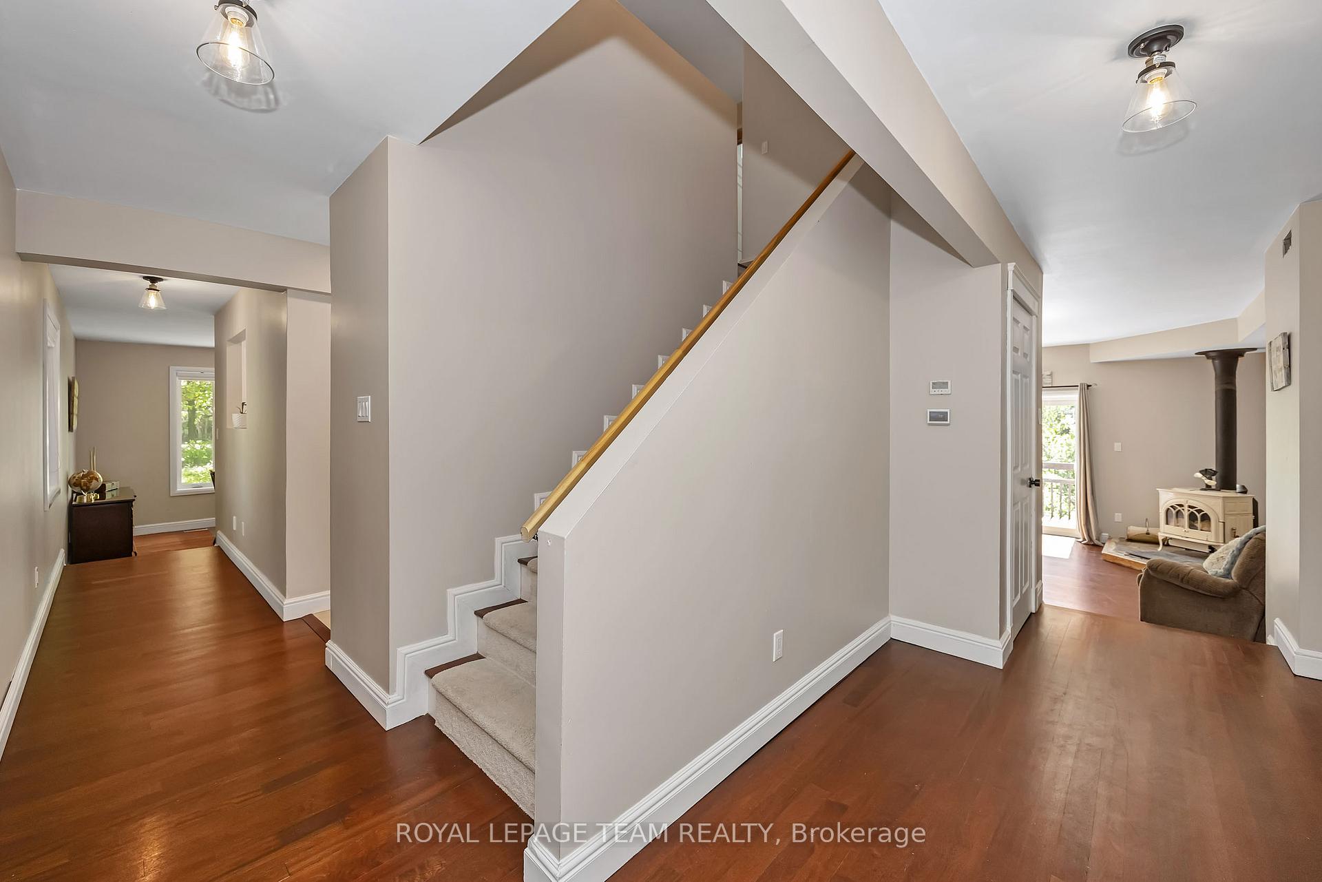 Photo 15 of 104 Sol Lane, Ottawa, Fitzroy Ward (South East) — HOMEH