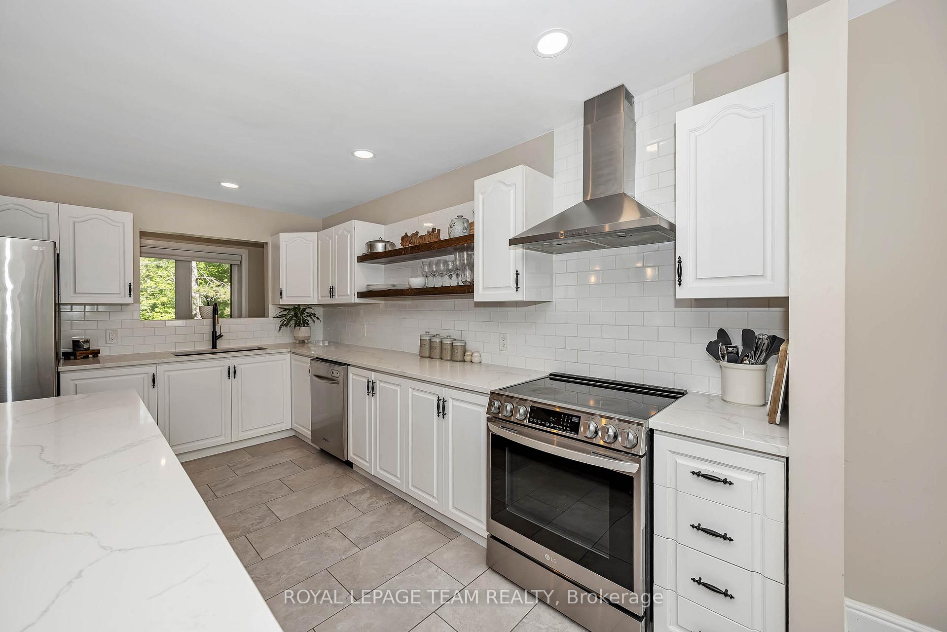 Photo 18 of 104 Sol Lane, Ottawa, Fitzroy Ward (South East) — HOMEH