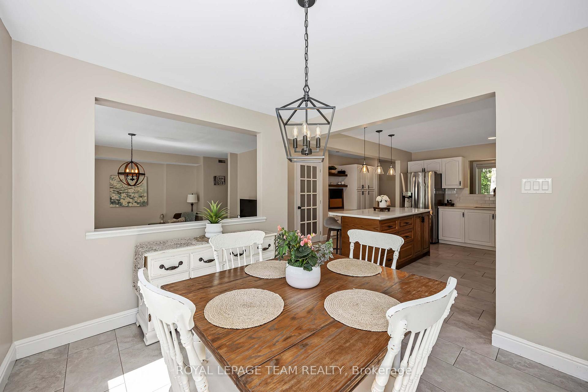 Photo 20 of 104 Sol Lane, Ottawa, Fitzroy Ward (South East) — HOMEH