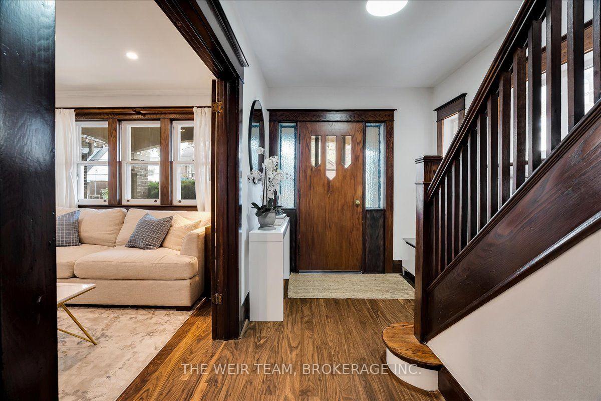 Photo 4 of 25 Oak Park Avenue, Toronto, East End-Danforth — HOMEH
