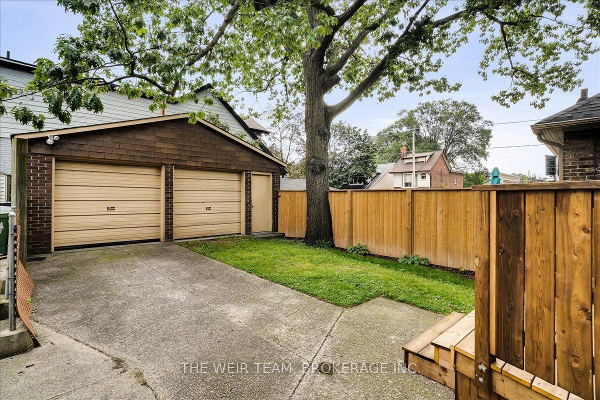 Photo 30 of 25 Oak Park Avenue, Toronto, East End-Danforth — HOMEH