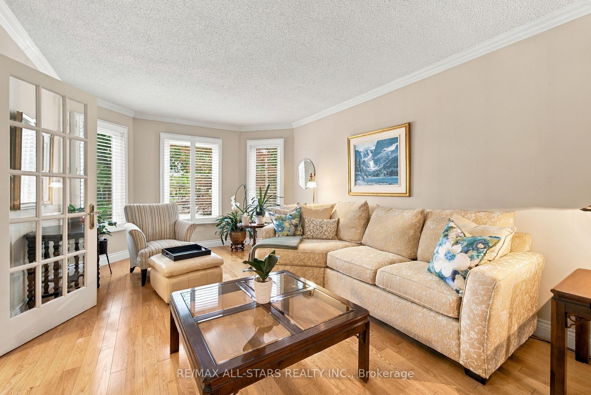 Photo 3 of 78 Tilman Circle, Markham, Markham Village — HOMEH