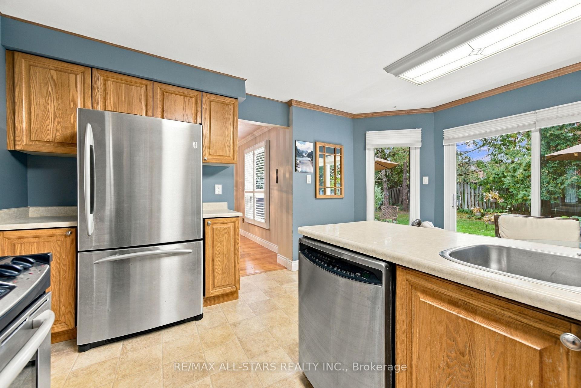 Photo 14 of 78 Tilman Circle, Markham, Markham Village — HOMEH