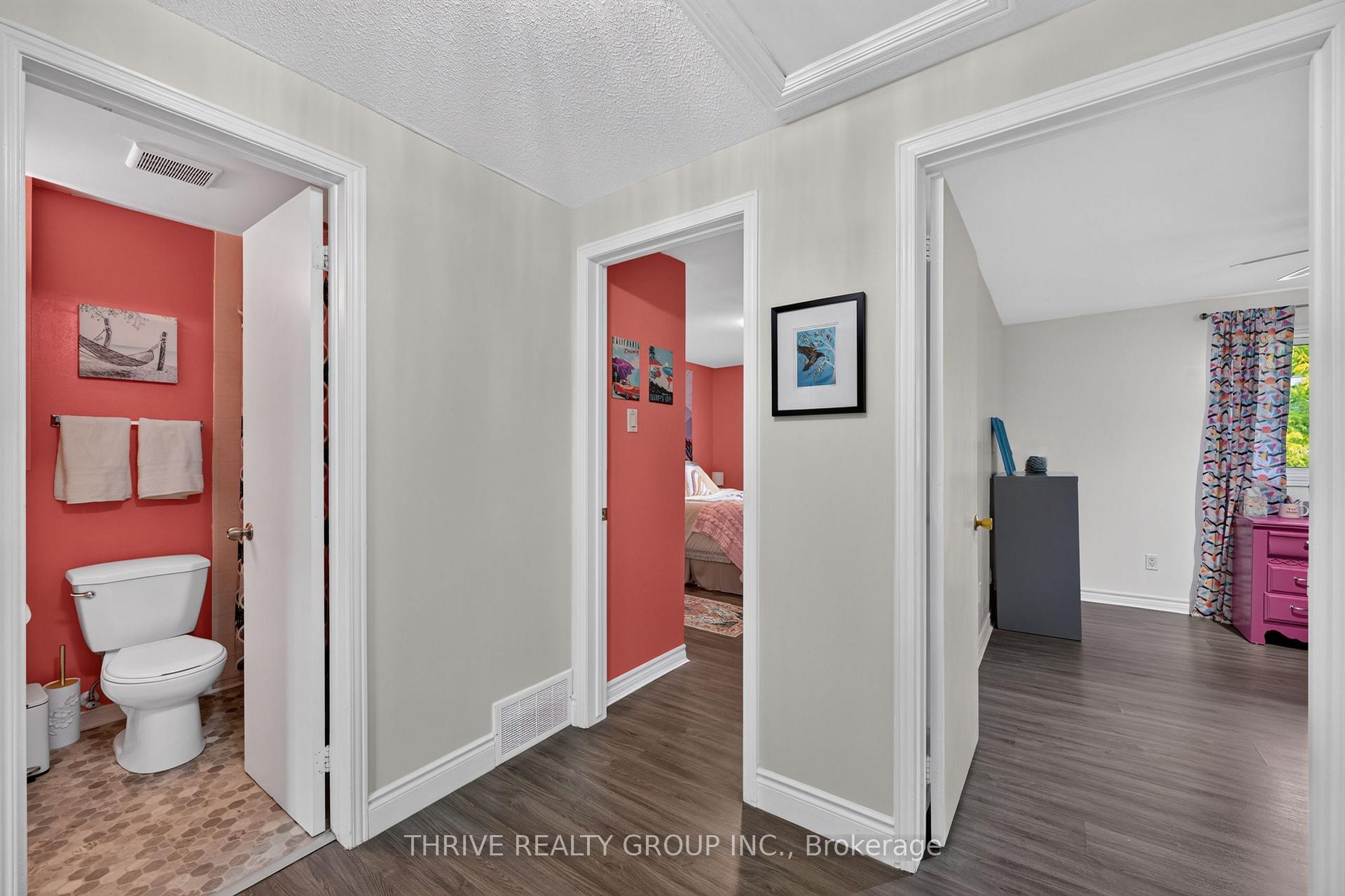 Photo 17 of Unit 34, 300 Sandringham Crescent, London, South R — HOMEH