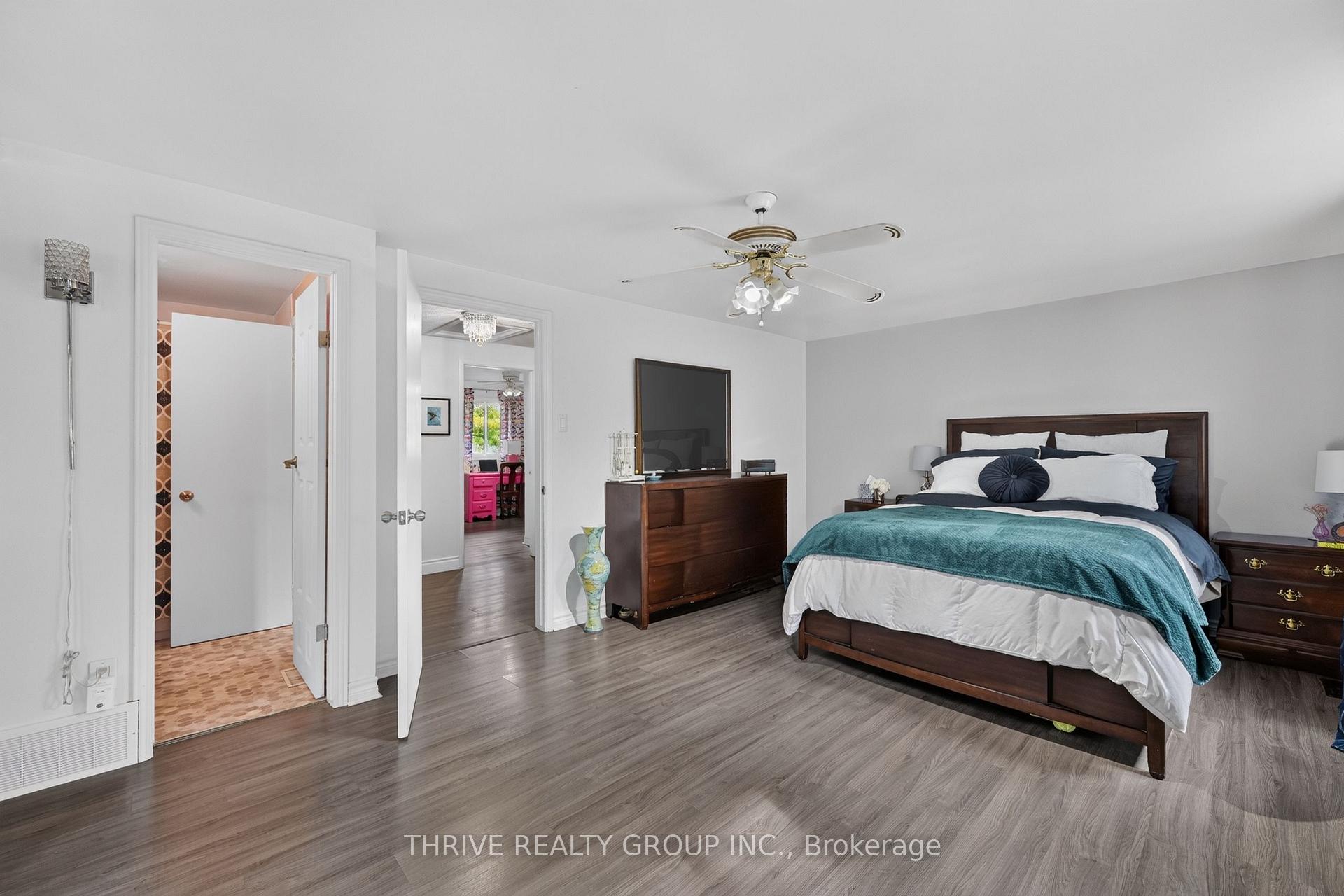 Photo 19 of Unit 34, 300 Sandringham Crescent, London, South R — HOMEH