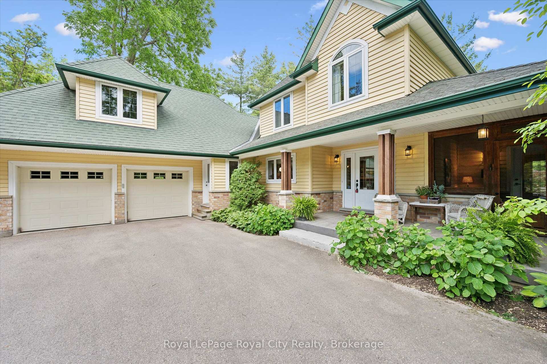 Photo 2 of 135 Hume Road, Puslinch, Rural Puslinch East — HOMEH