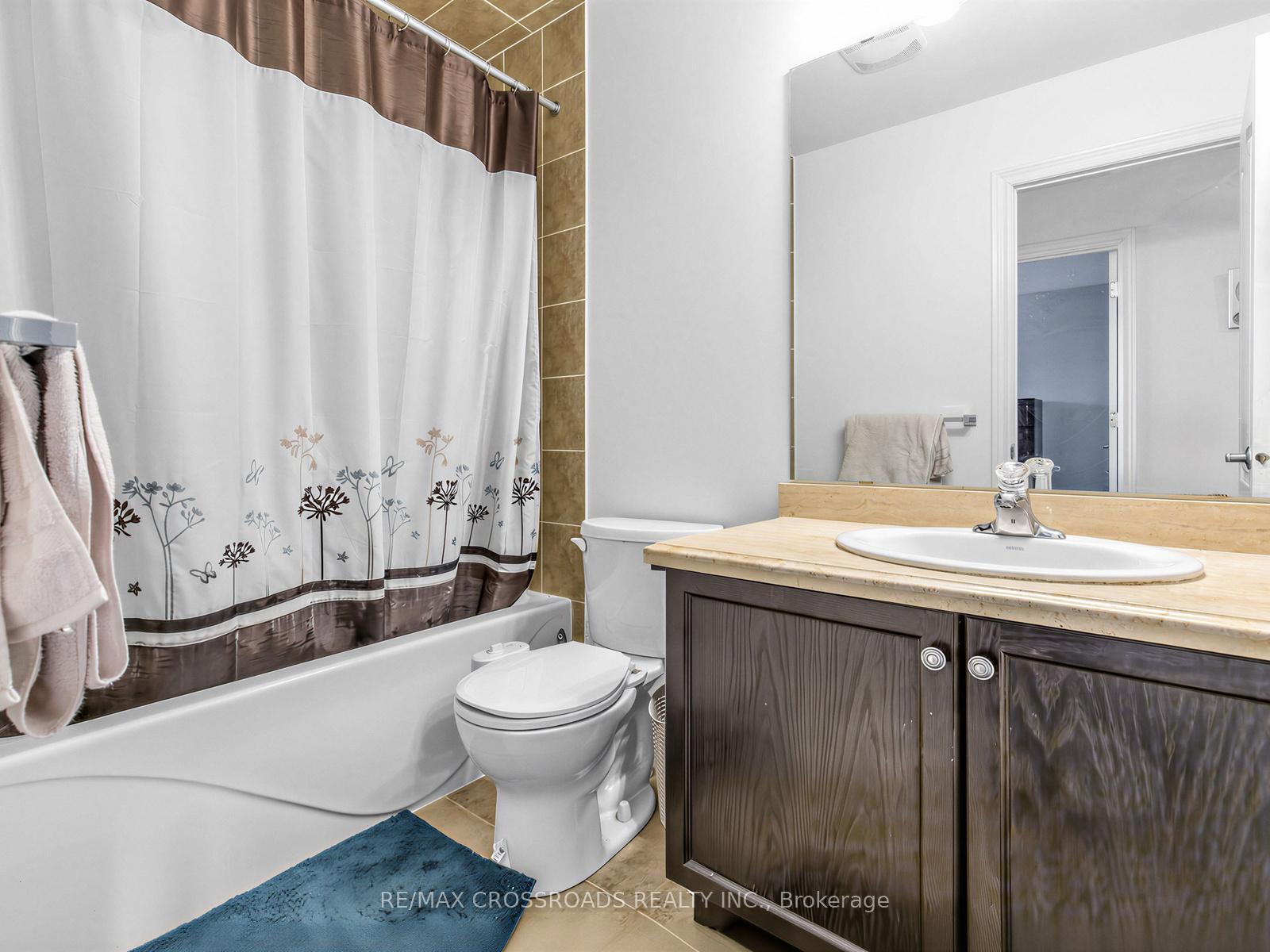 Photo 25 of 23 Worthview Drive S, Vaughan, West Woodbridge — HOMEH