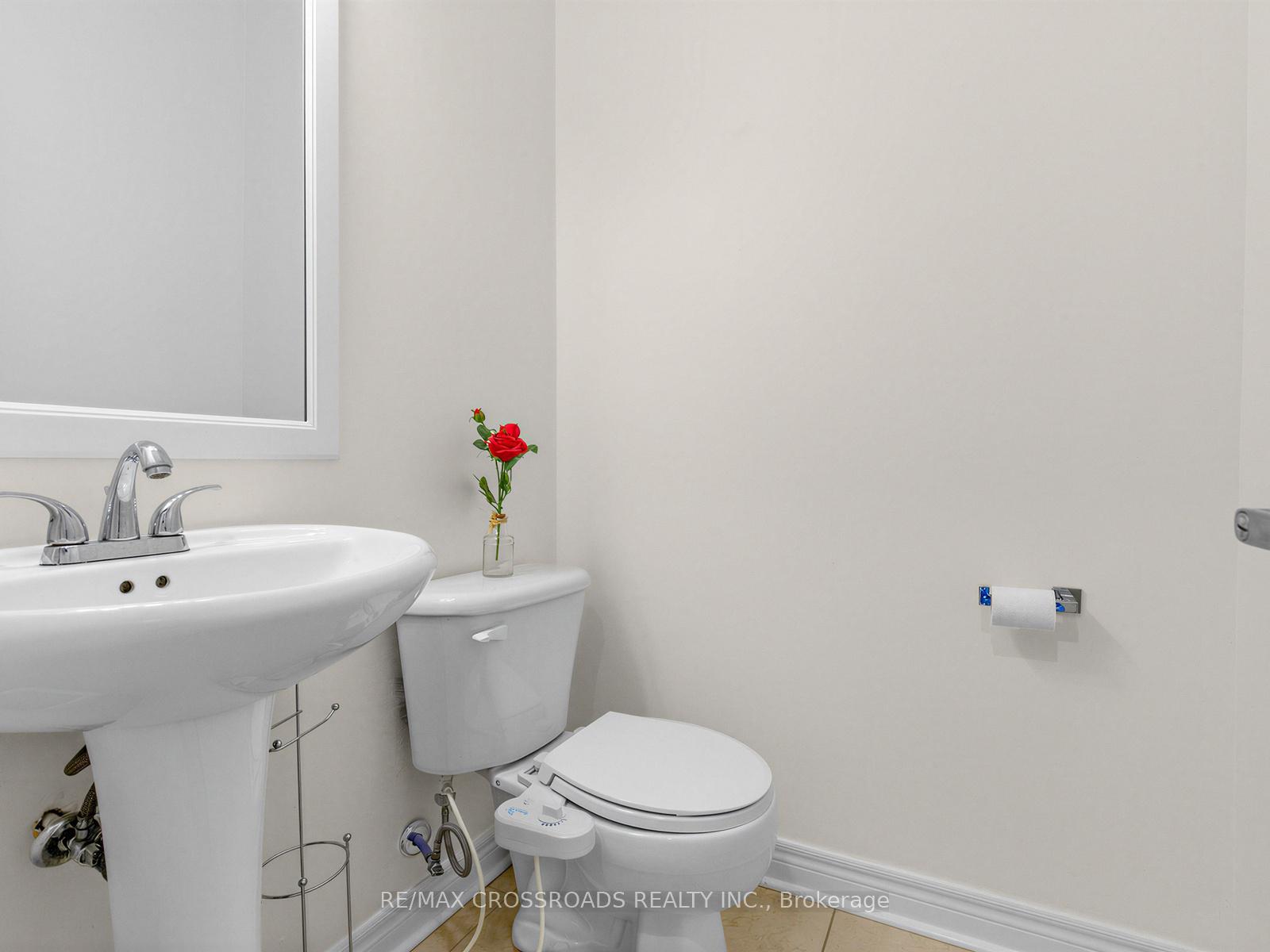 Photo 27 of 23 Worthview Drive S, Vaughan, West Woodbridge — HOMEH