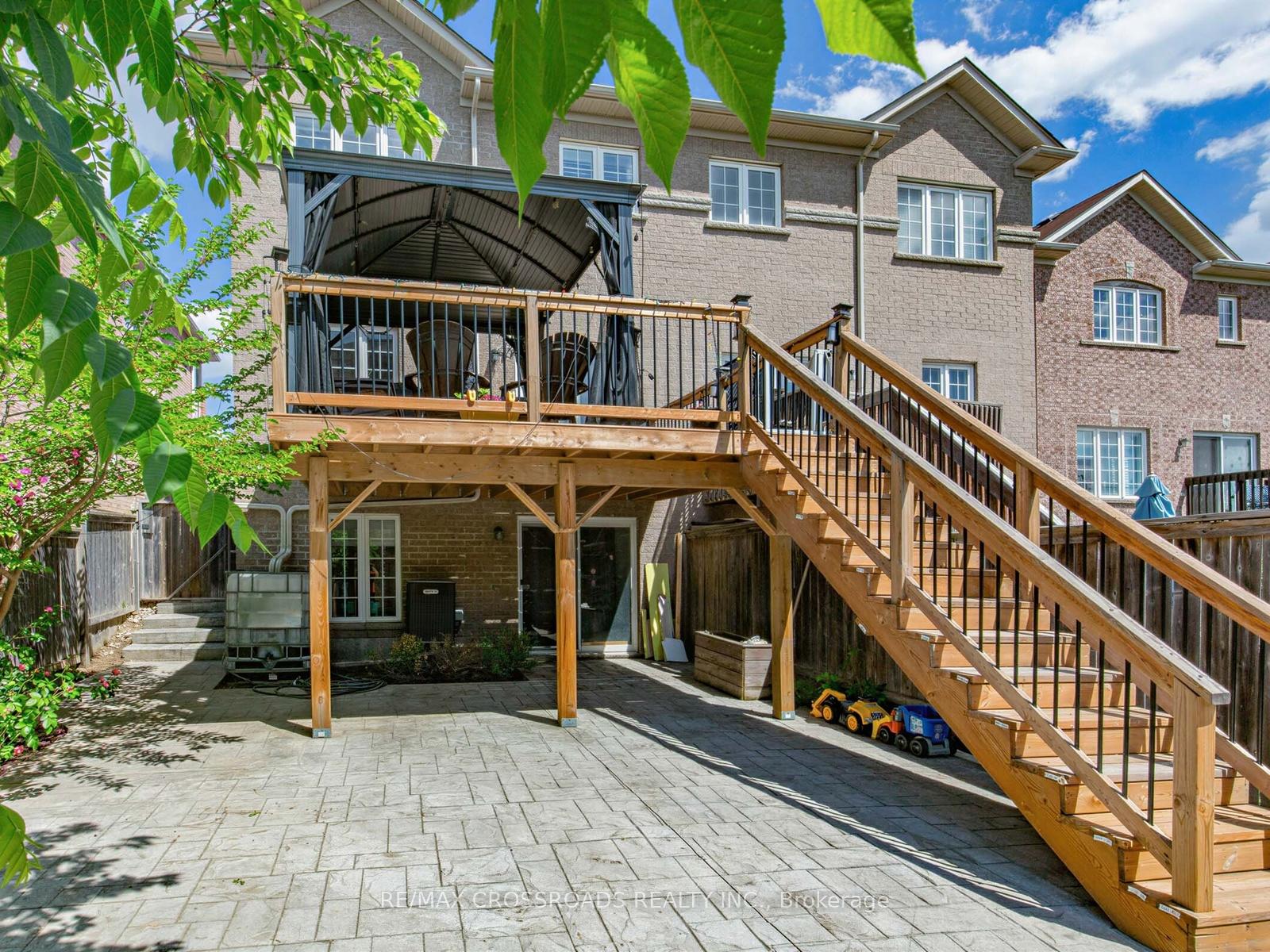 Photo 32 of 23 Worthview Drive S, Vaughan, West Woodbridge — HOMEH