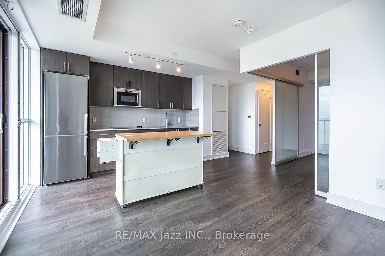 Photo 7 of Unit 2001, 2550 Simcoe Street N, Oshawa, Windfields — HOMEH