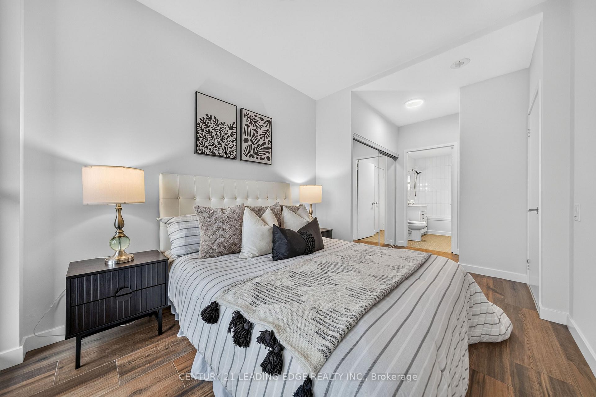 Photo 25 of Unit PH3, 33 Singer Court, North York, Bayview Village — HOMEH