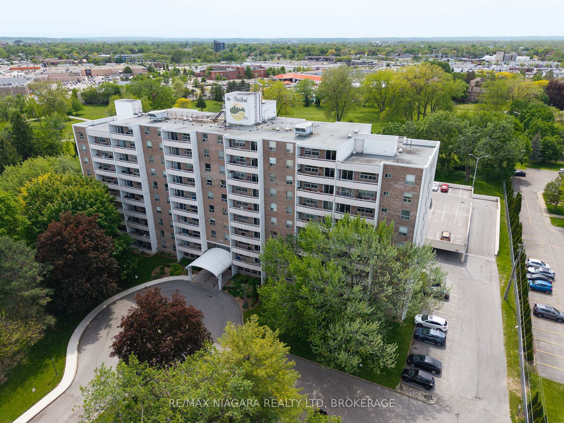 Photo 4 of Unit 407, 365 Geneva Street, St. Catharines, Fairview — HOMEH