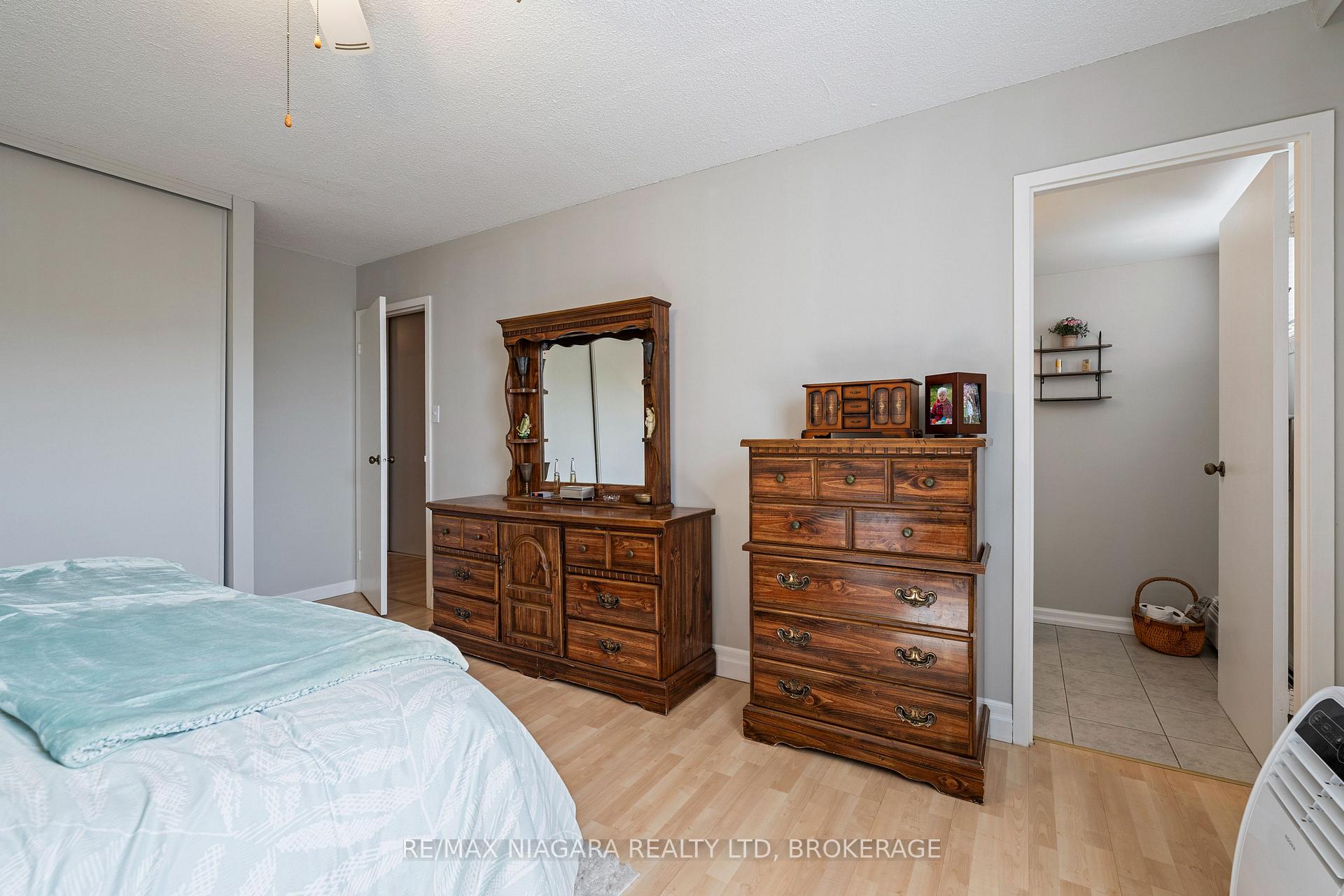 Photo 9 of Unit 407, 365 Geneva Street, St. Catharines, Fairview — HOMEH