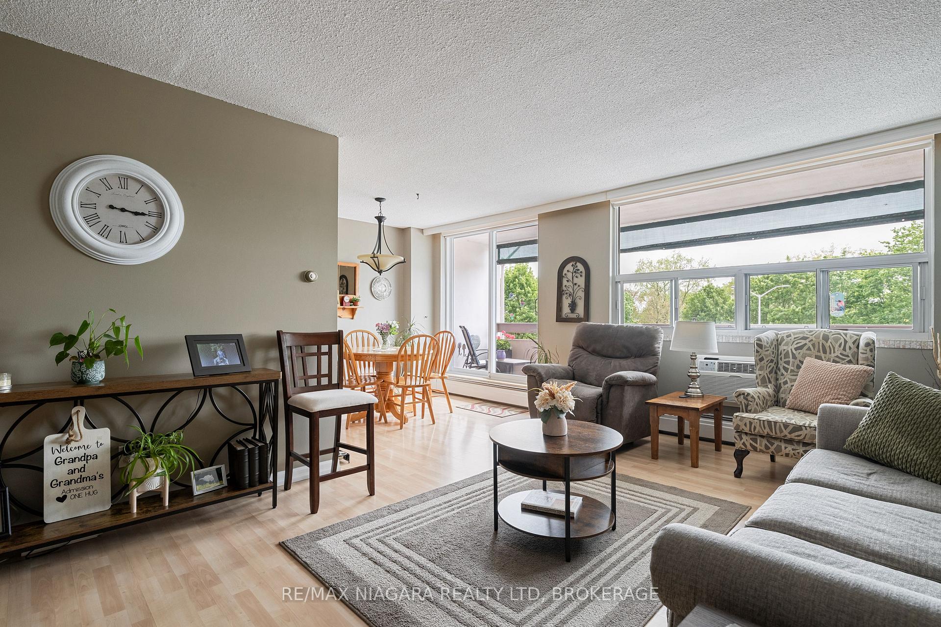 Photo 12 of Unit 407, 365 Geneva Street, St. Catharines, Fairview — HOMEH