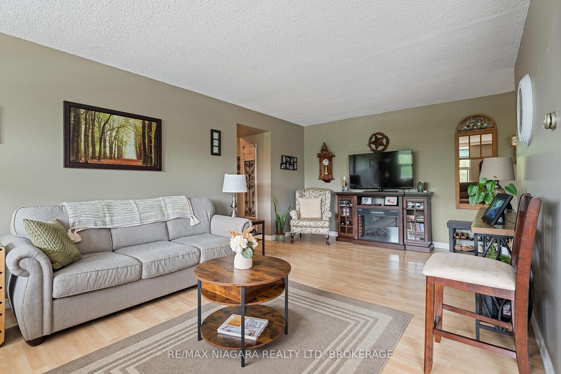 Photo 13 of Unit 407, 365 Geneva Street, St. Catharines, Fairview — HOMEH
