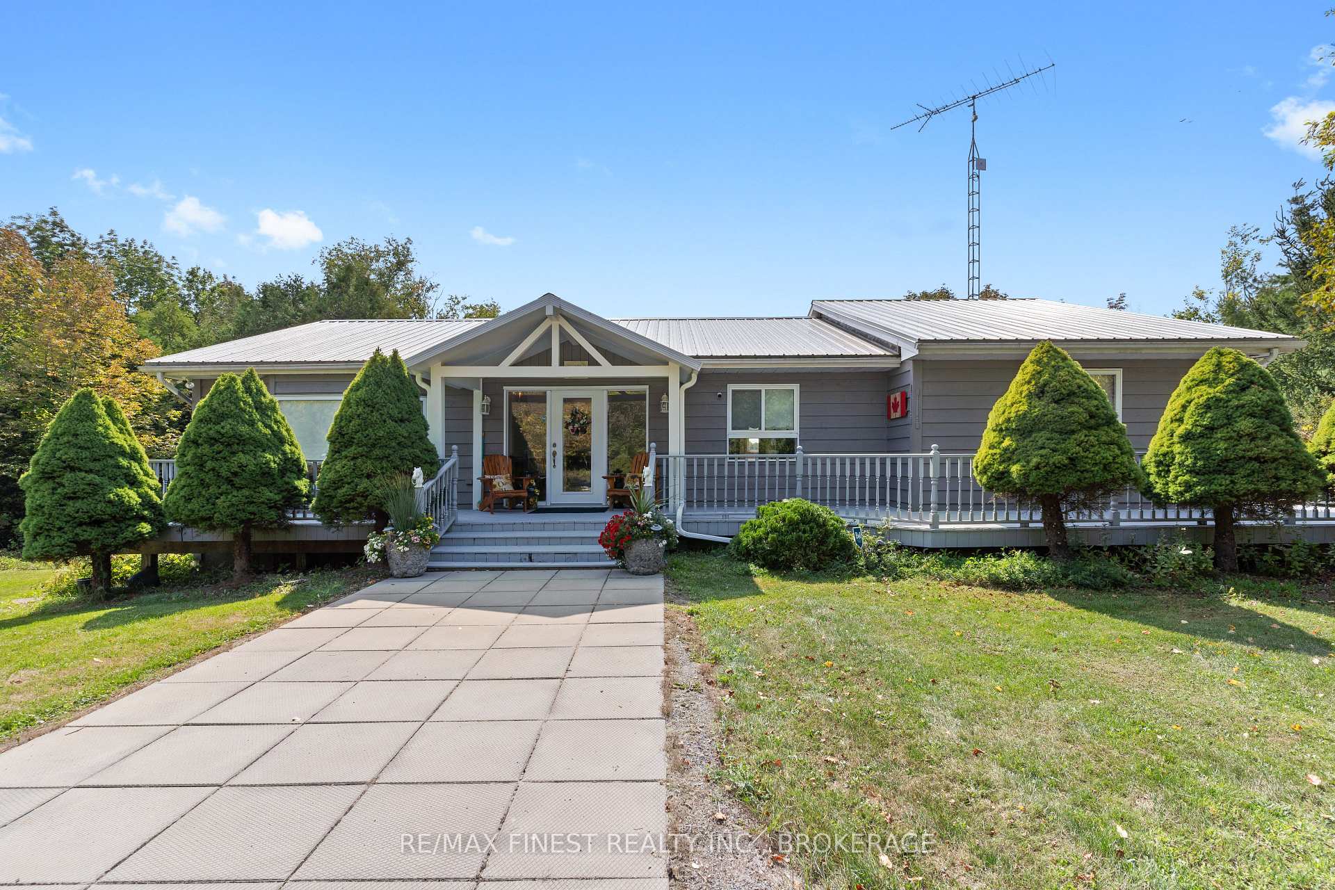 Photo of 180 Napanee Road