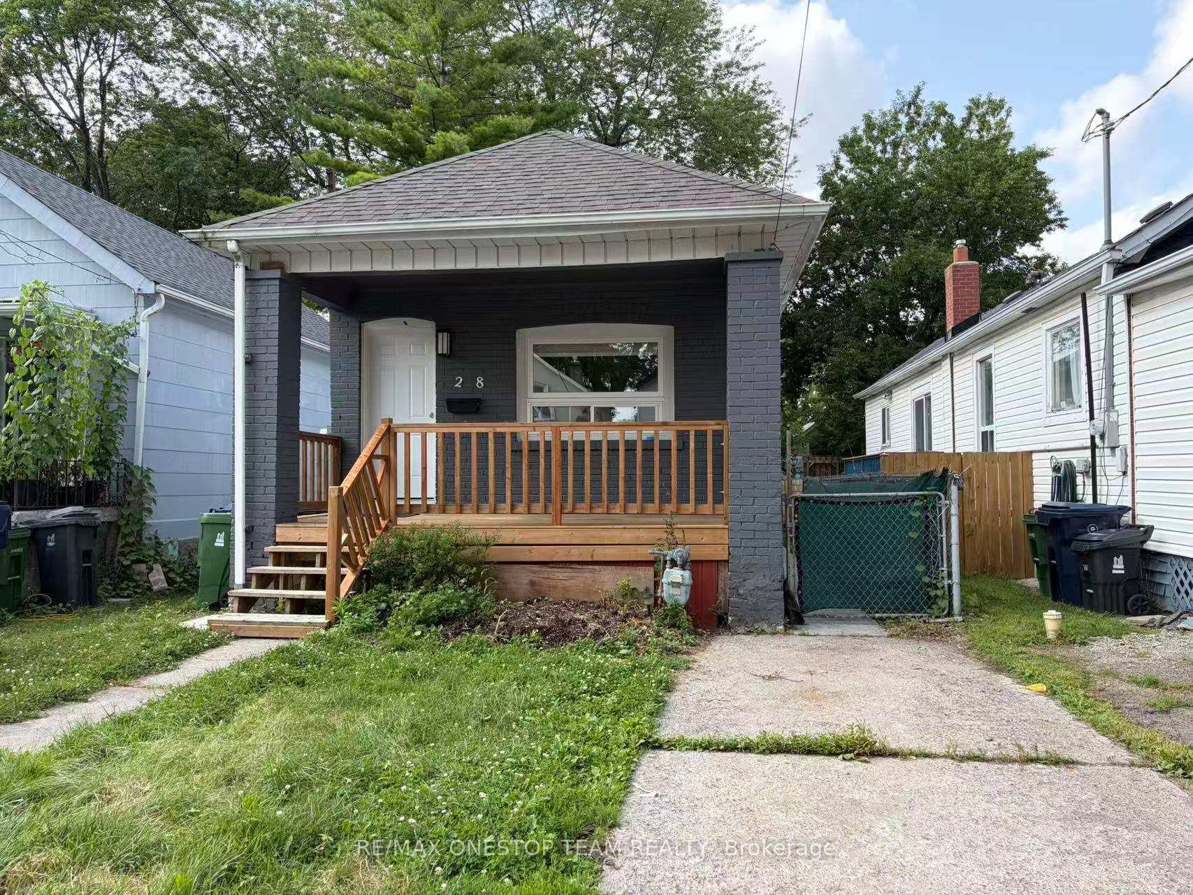 Front of 28 Cambrai Avenue