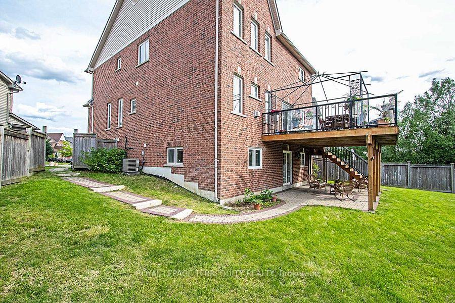 Photo 3 of Unit Lower, 53 Rushbrooke Way, Ajax, Northeast Ajax — HOMEH