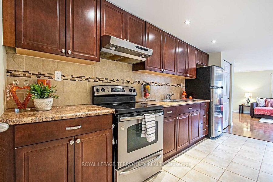 Photo 17 of Unit Lower, 53 Rushbrooke Way, Ajax, Northeast Ajax — HOMEH